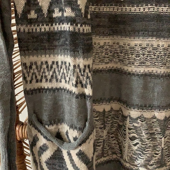Bonfire Cardigan w/ Hood // - Picture 2 of 6
